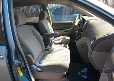 2006 Toyota Sienna Le z USA, uszkodzony, nr VIN 5TDZA23C46S406570